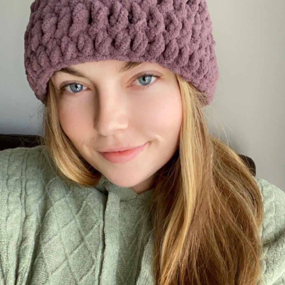 Meet your Posher, Alicia